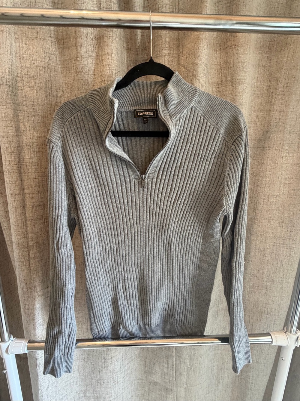 Express Men's Light Gray Ribbed Quarter Zip Sweater